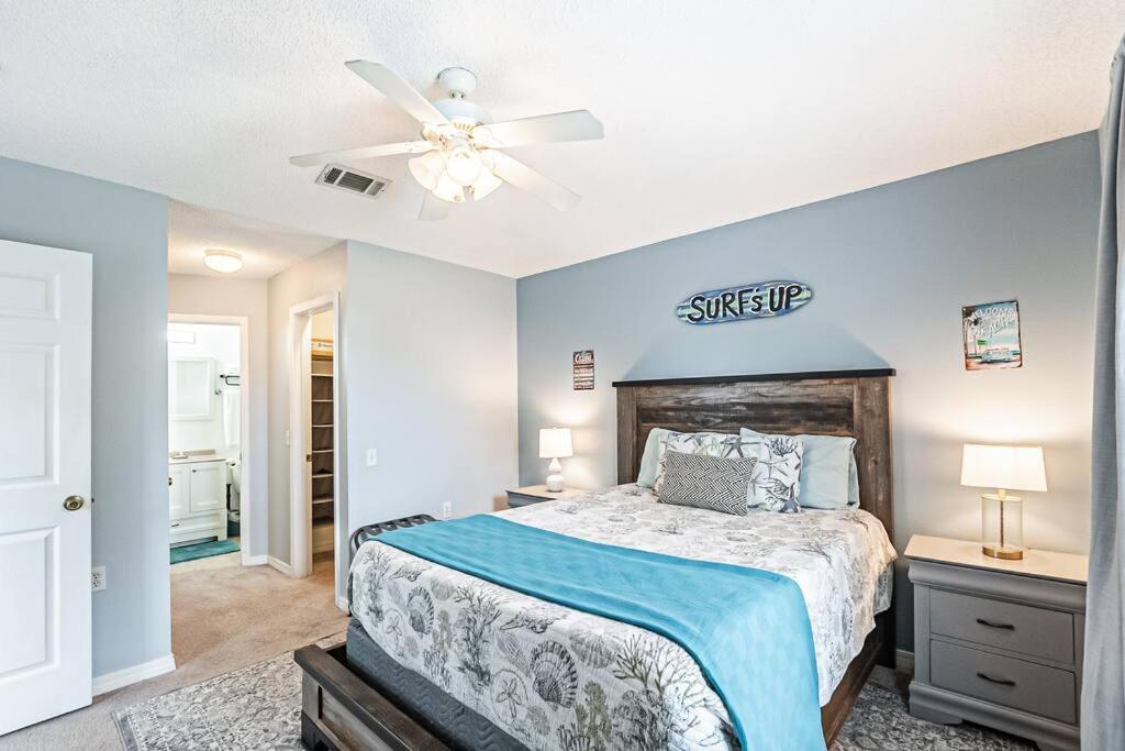 Surfside - Charming Quiet 3bd 2ba House - Private Access, Close To Navarre & Zoo